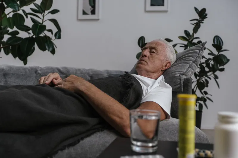 Are Your Supplements Wrecking Your Sleep? Here's What to Take (and When)